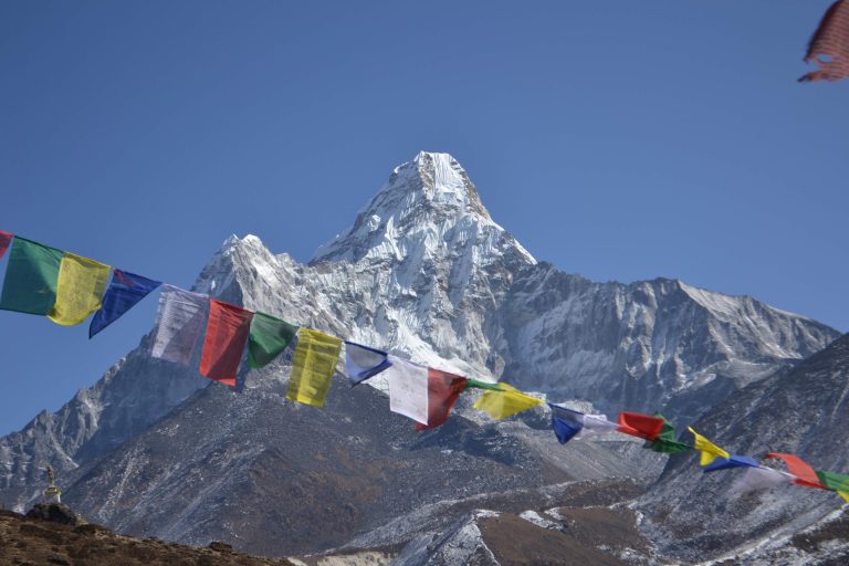 1.Urtarrila. 1.SARIA Ama Dablam (Himalaia) Exabier Hormaetxe